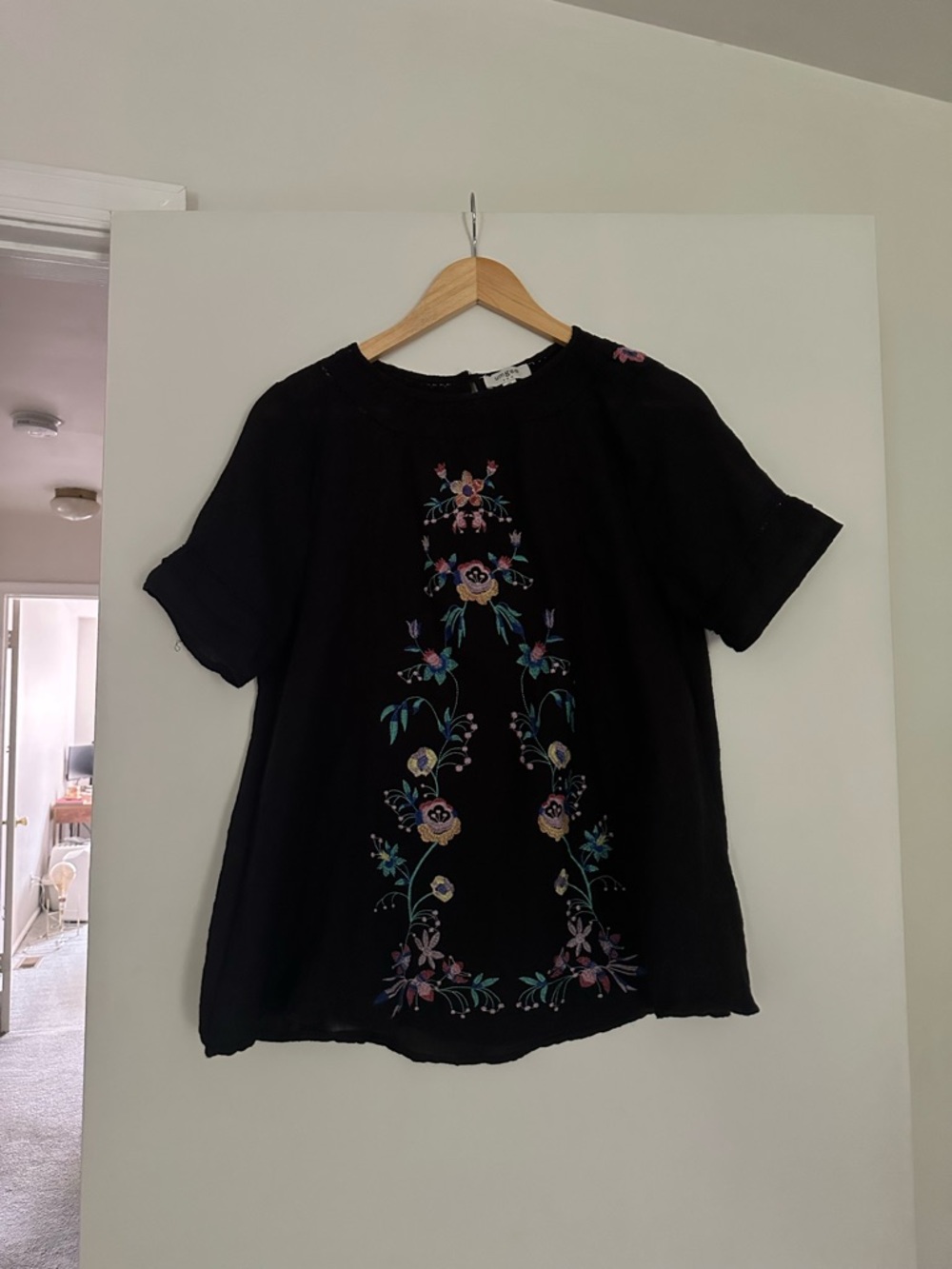 Umgee Black Short Sleeve Top with Multicolor Floral Embroidery